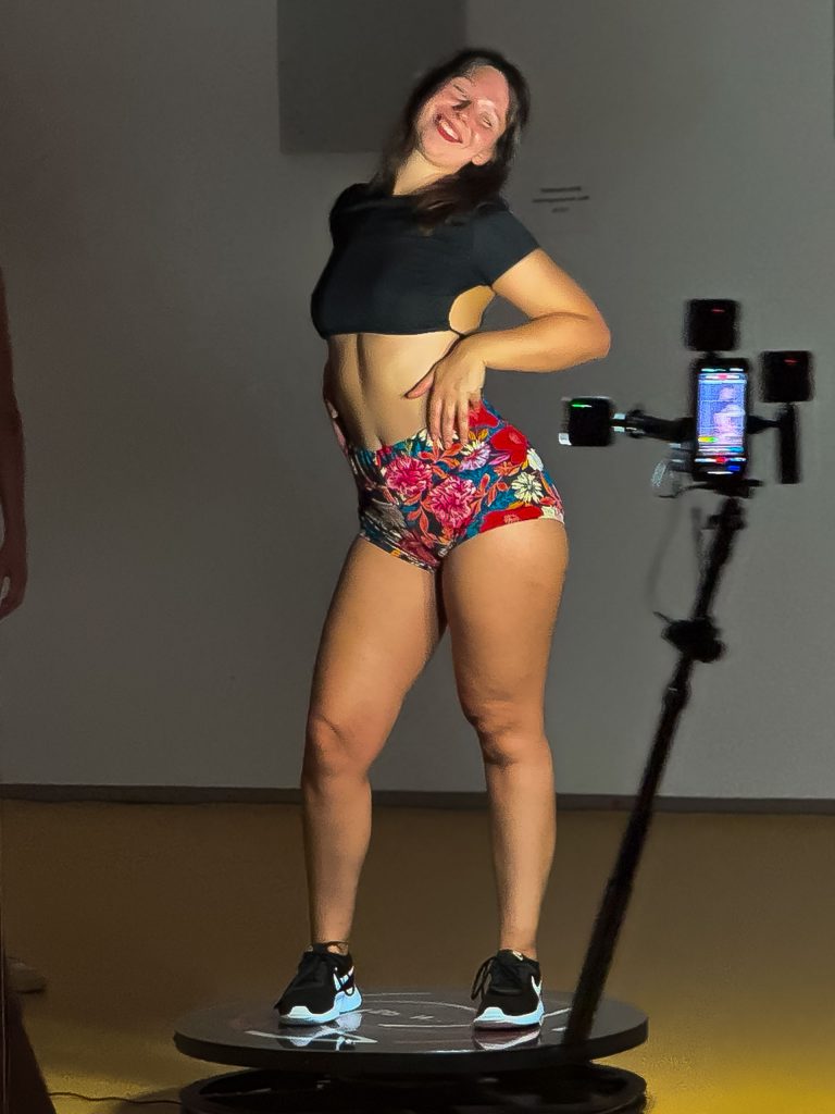 Produktbild für Midnight Bloom Shorts - Low Waist - Long Leg