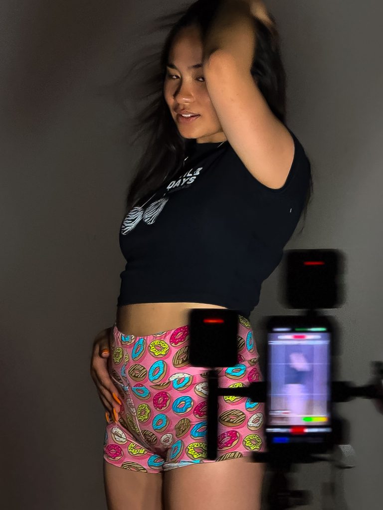 Donut Touch Shorts - High Waist - Short Leg