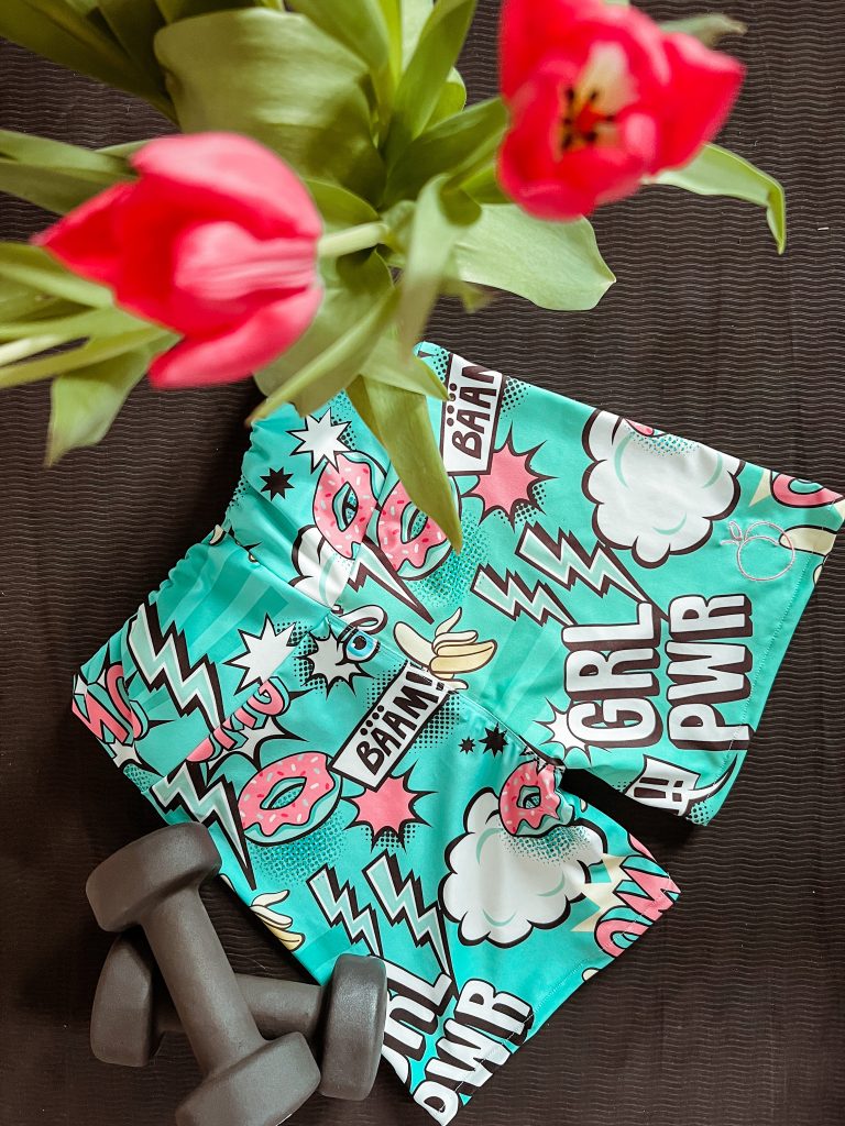 Girl Power Shorts - Low Waist - Long Leg